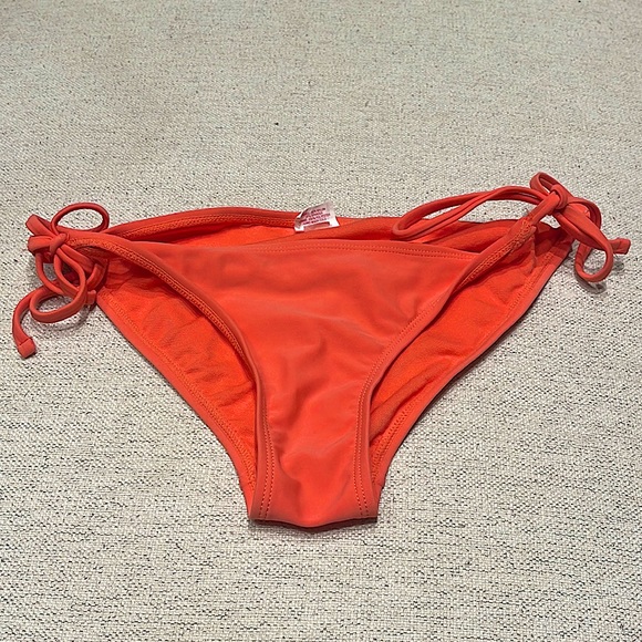 Xhilaration Other - Coral Side Tie Adjustable Bikini Swim Bottoms - Size Small - Like New Condition